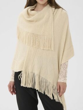 Cream Knit Fringe Poncho Shawl Sweater Size OS